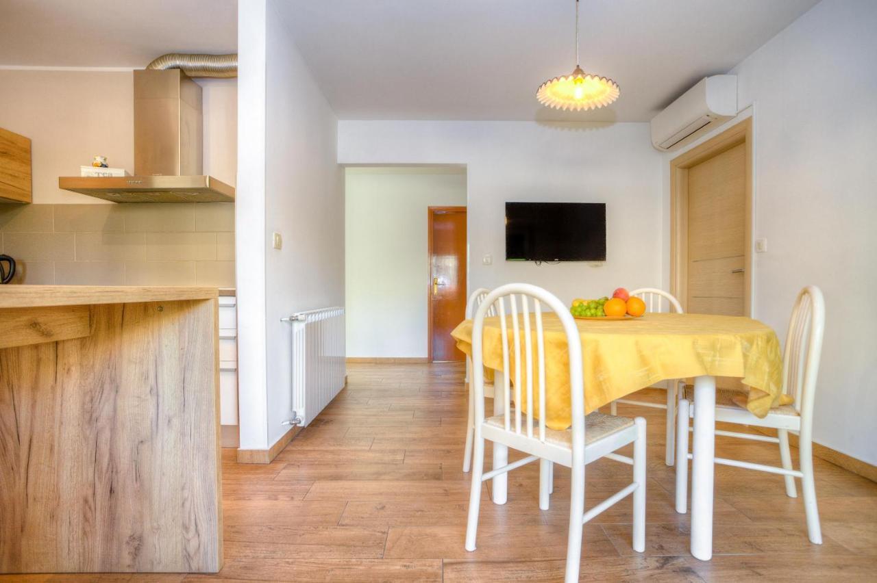 Diconi Apartmán Pula